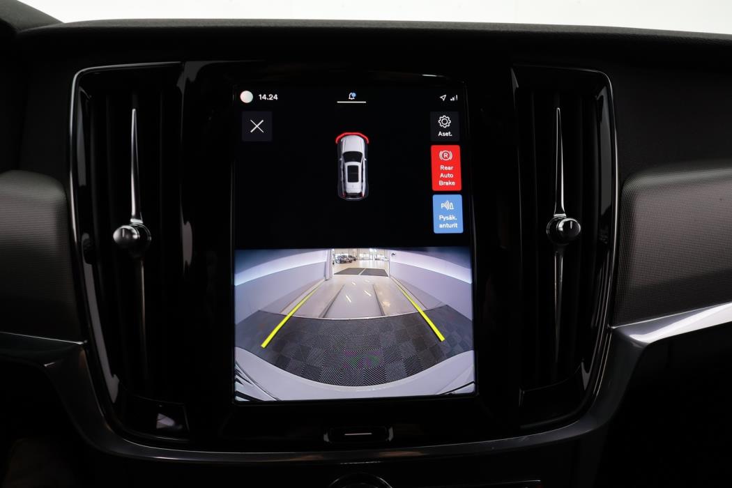 VOLVO V90 2022