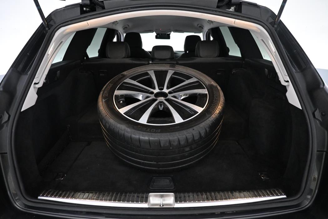 MERCEDES-BENZ E 2021