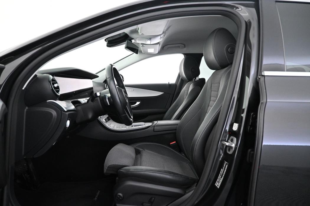 MERCEDES-BENZ E 2021