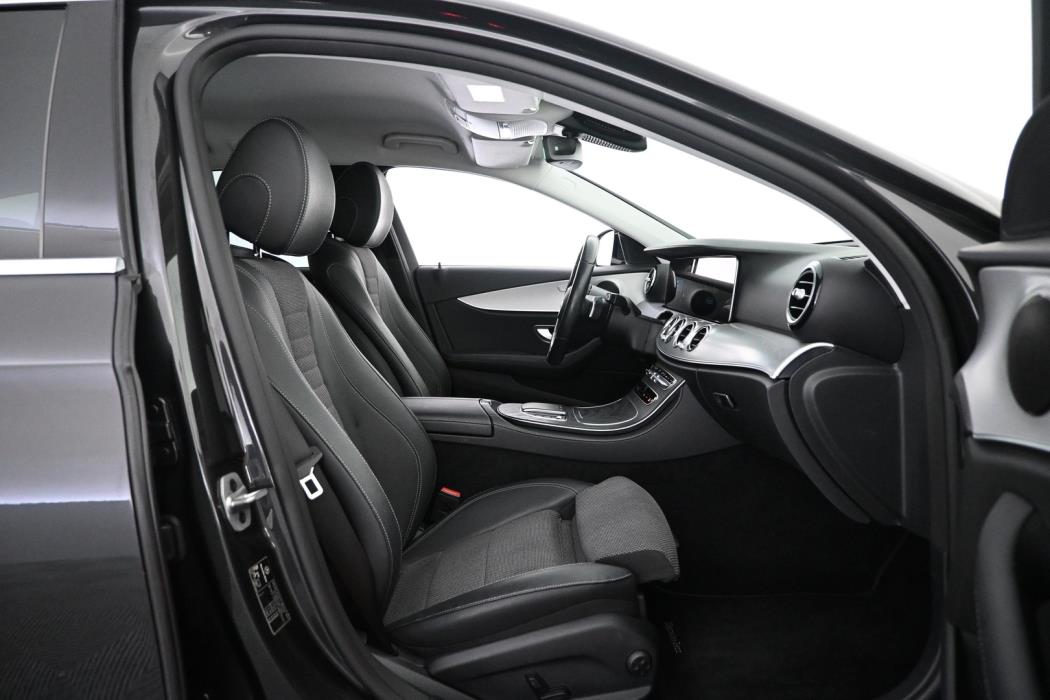 MERCEDES-BENZ E 2021