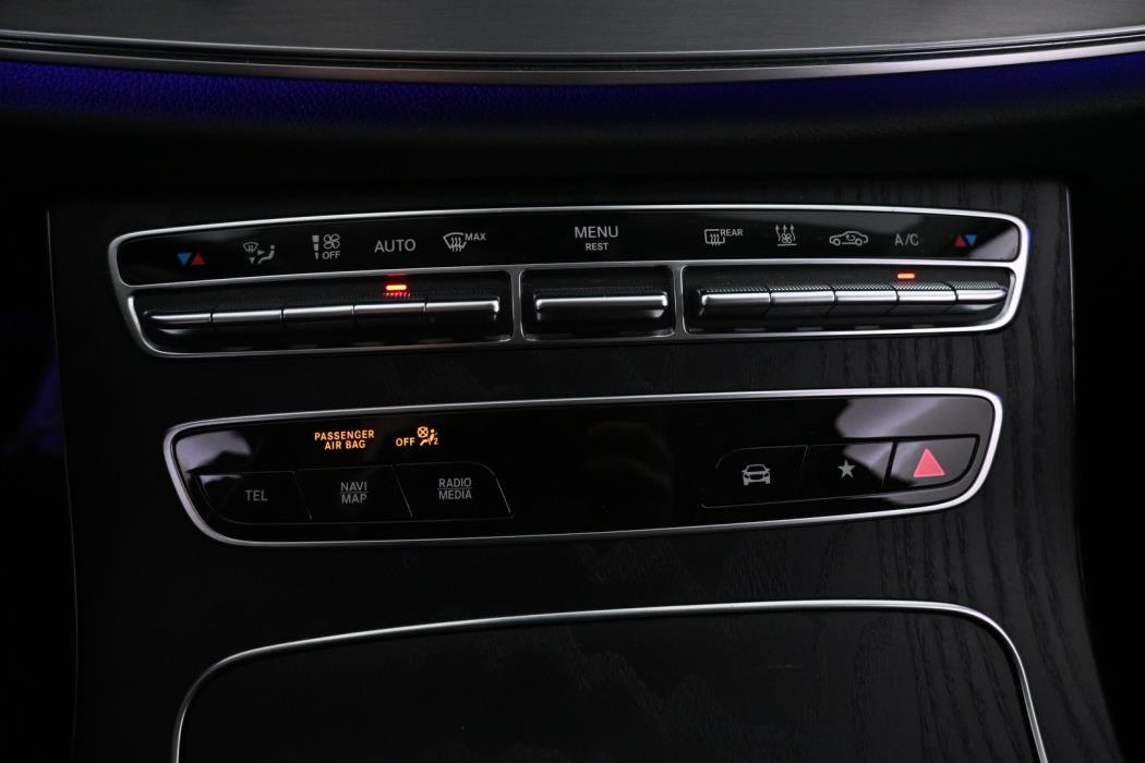 MERCEDES-BENZ E 2021