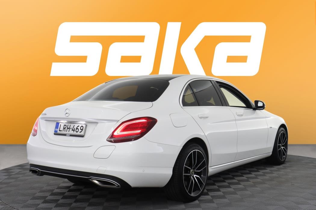 MERCEDES-BENZ C 2020
