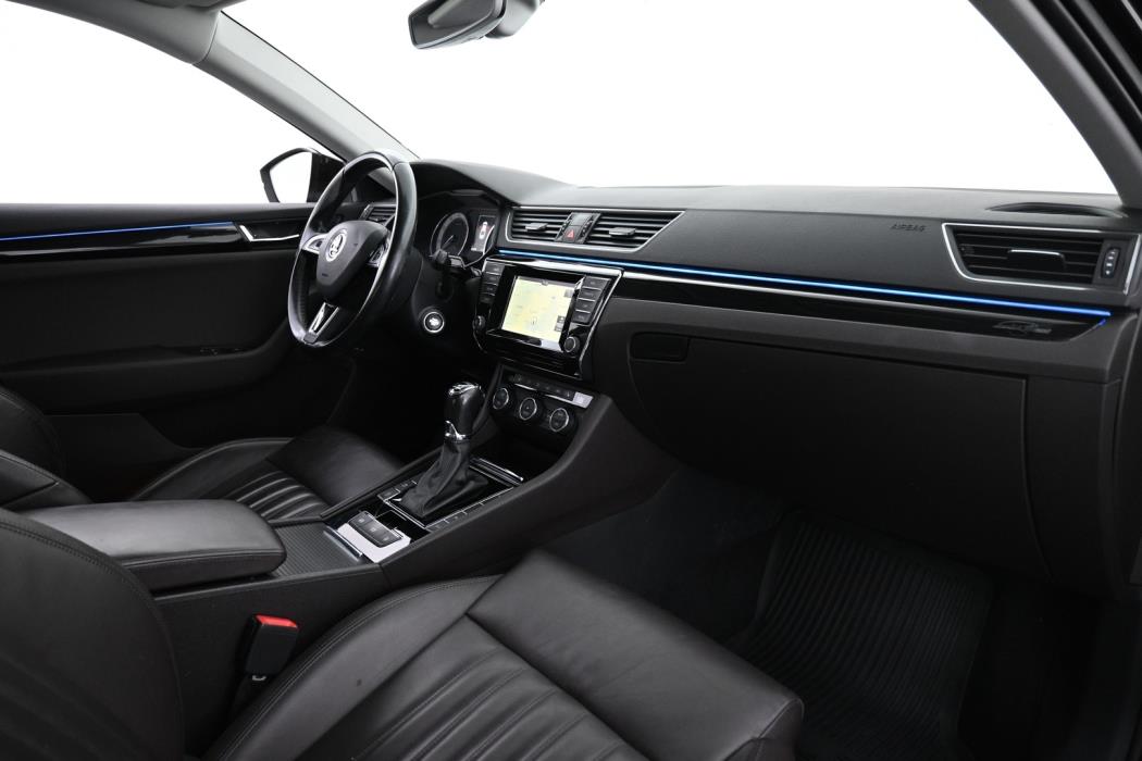 SKODA Superb 2016