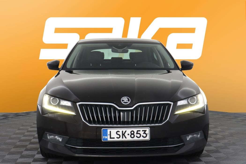 SKODA Superb 2016
