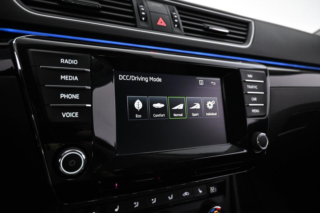 SKODA Superb 2016