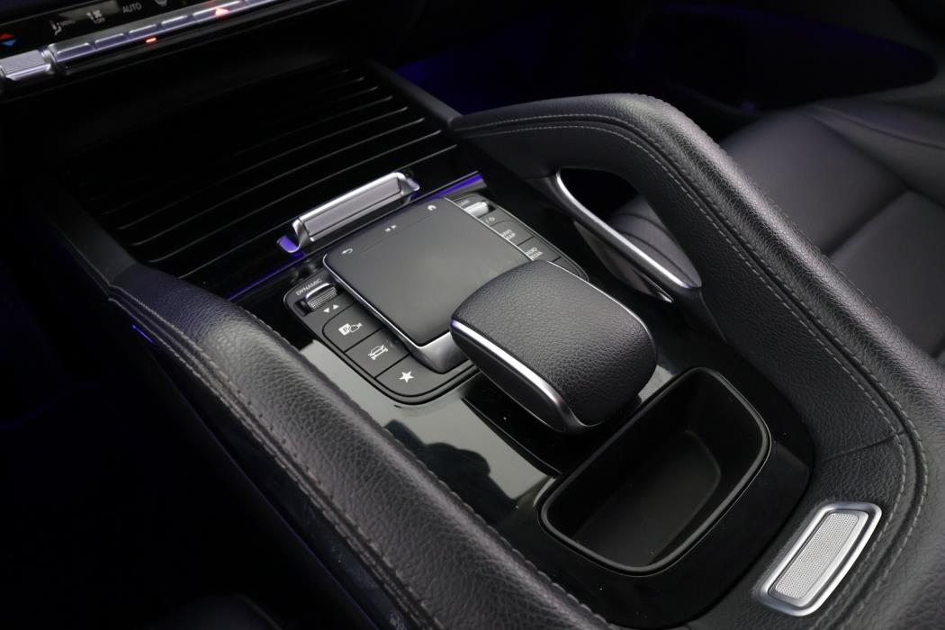 MERCEDES-BENZ GLE 2021