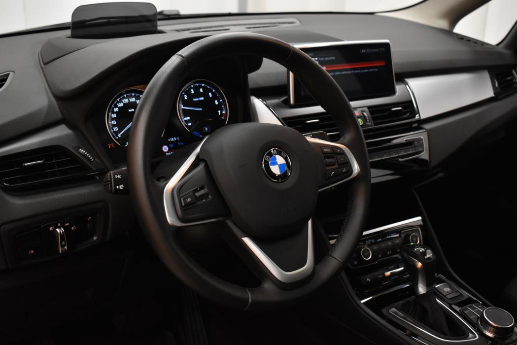 BMW 225 2019