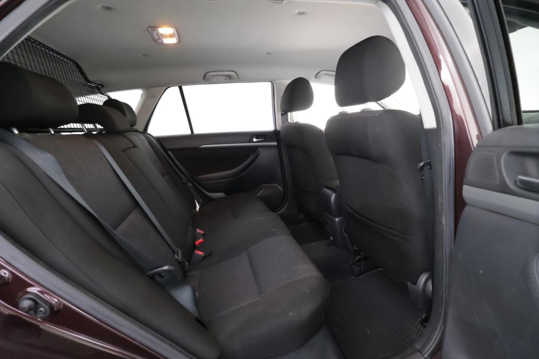 TOYOTA Avensis 2009