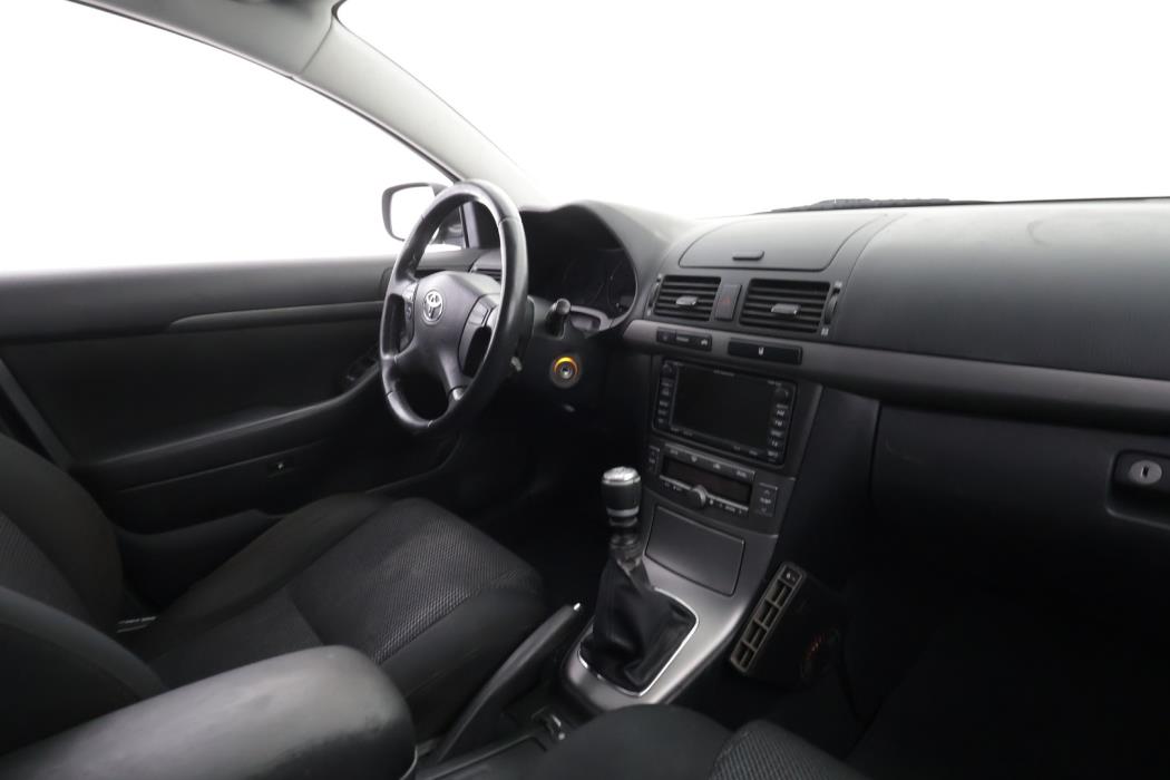 TOYOTA Avensis 2009