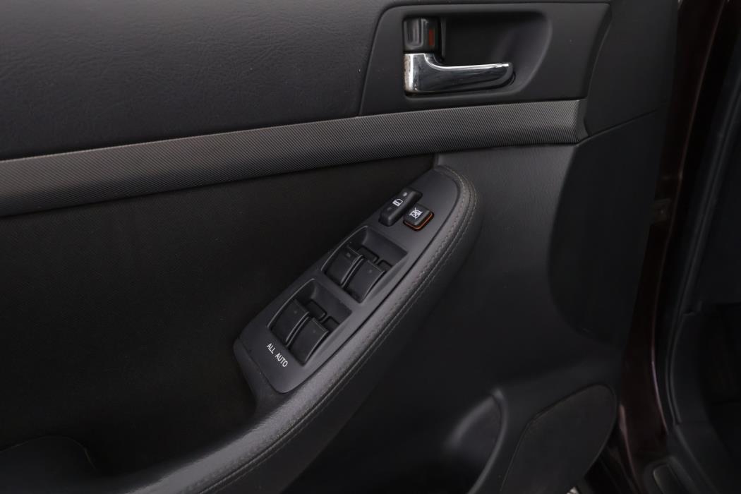 TOYOTA Avensis 2009