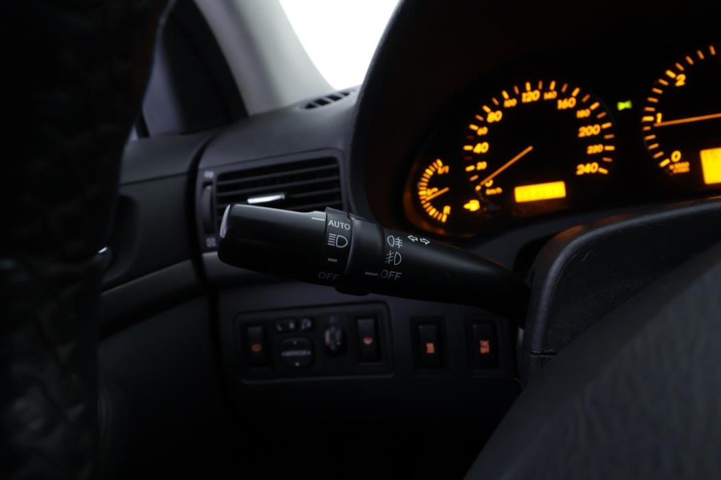 TOYOTA Avensis 2009