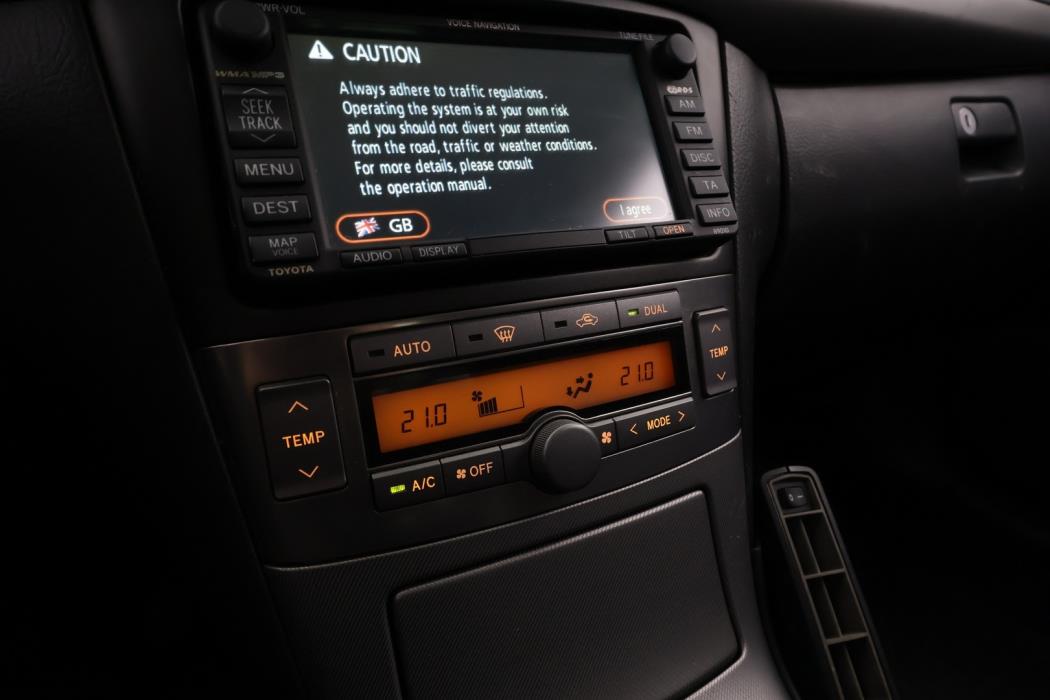 TOYOTA Avensis 2009