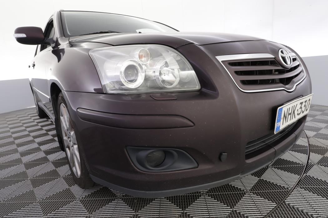 TOYOTA Avensis 2009
