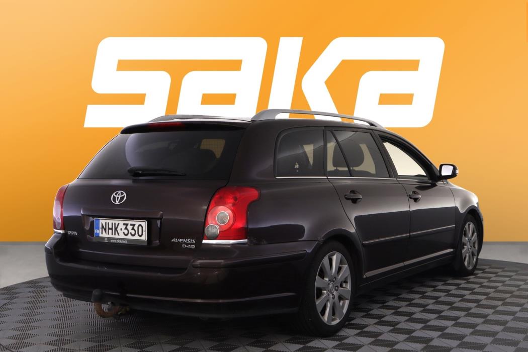 TOYOTA Avensis 2009