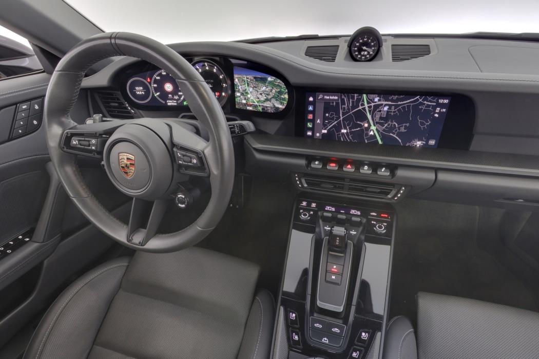 PORSCHE 911 2023