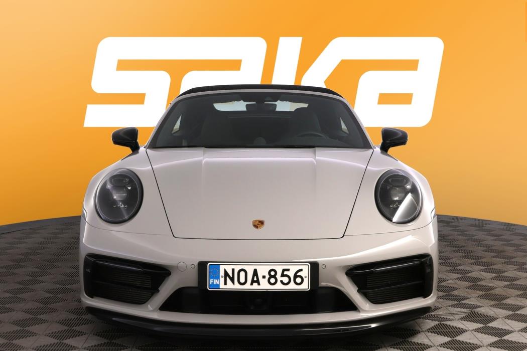 PORSCHE 911 2023