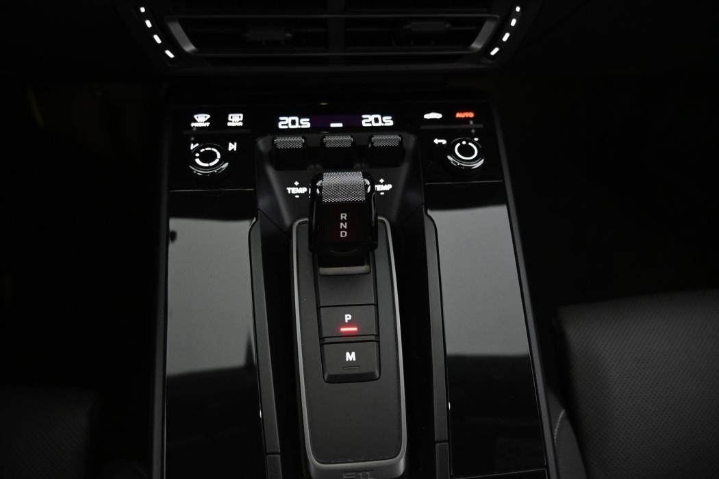 PORSCHE 911 2023
