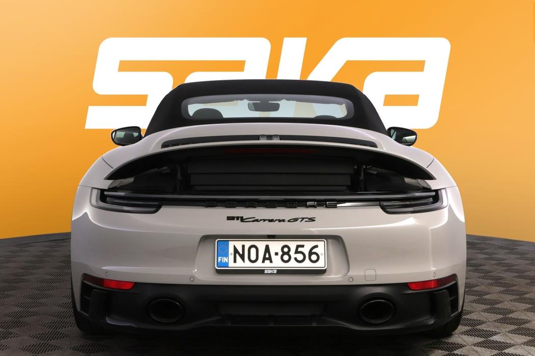 PORSCHE 911 2023