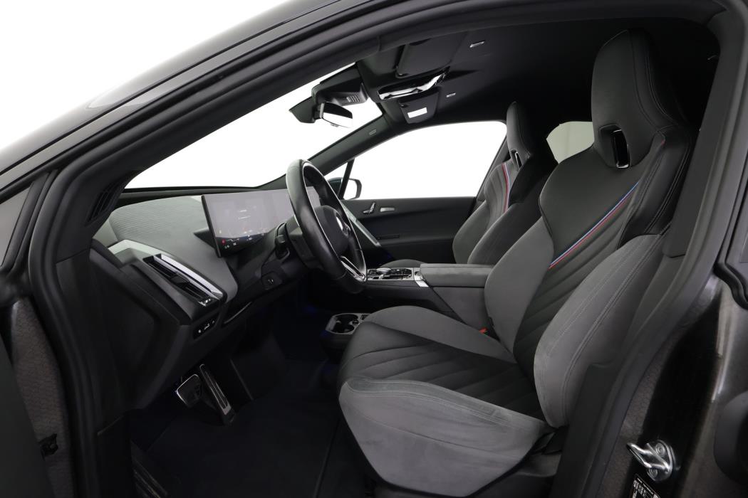 BMW iX 2025