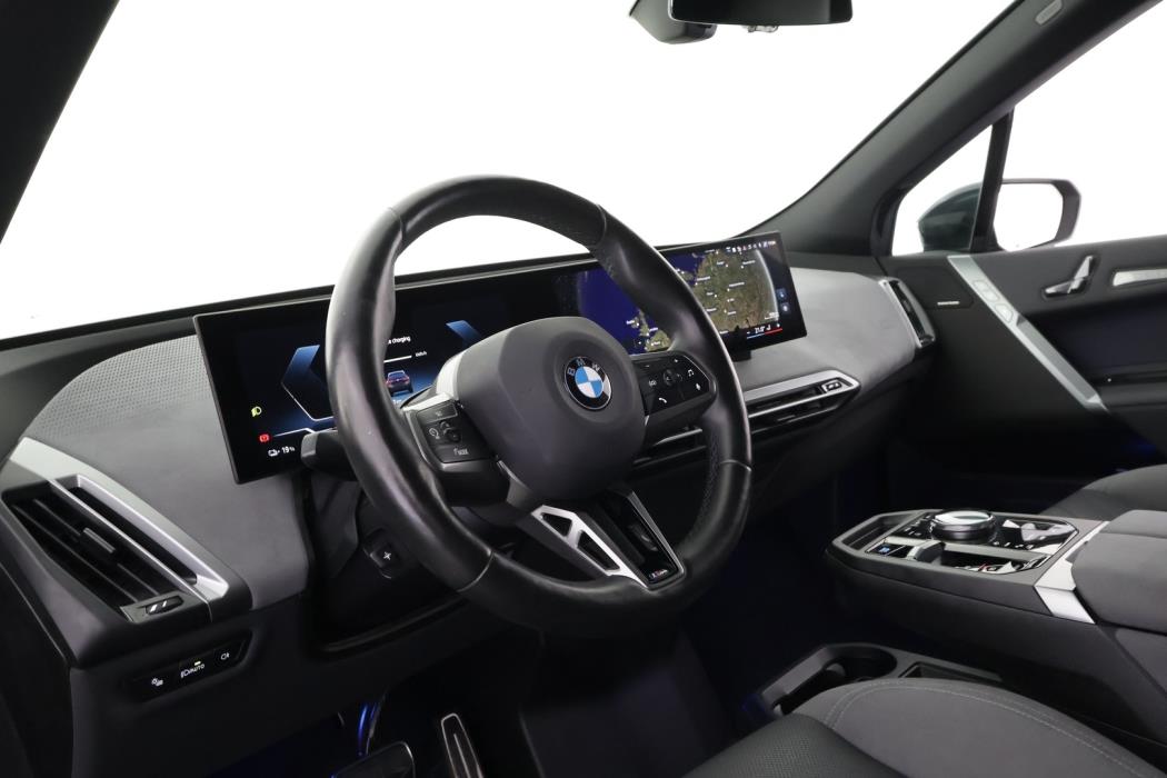 BMW iX 2025