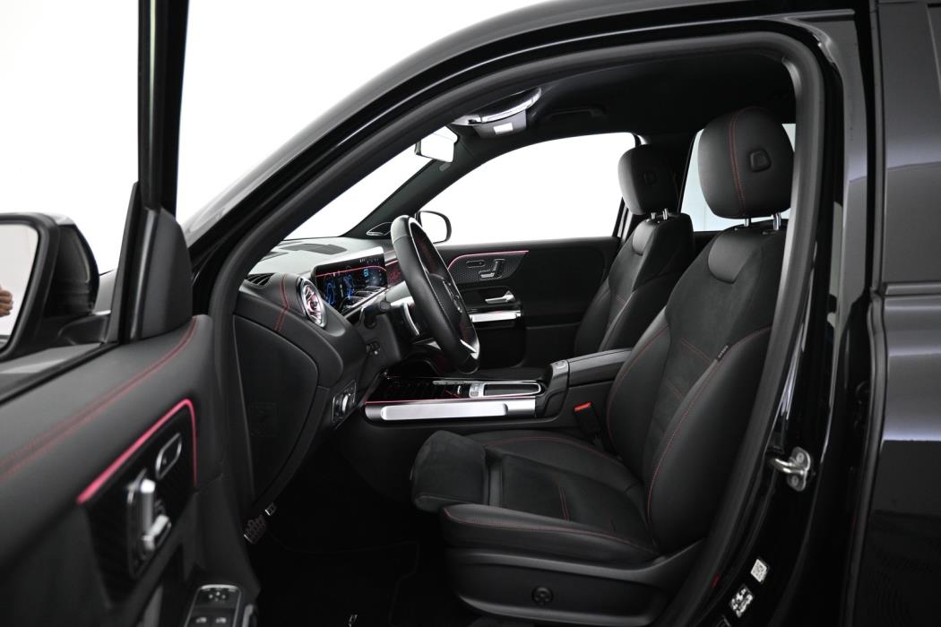 MERCEDES-BENZ EQB 2025