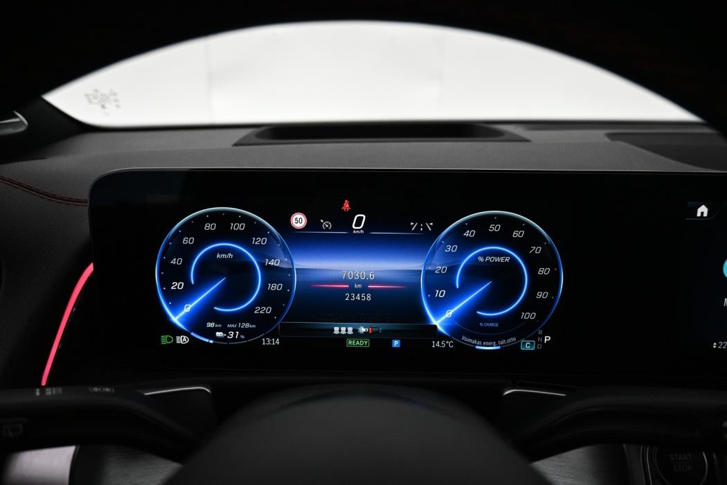 MERCEDES-BENZ EQB 2025