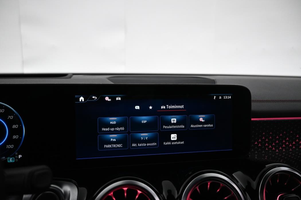 MERCEDES-BENZ EQB 2025
