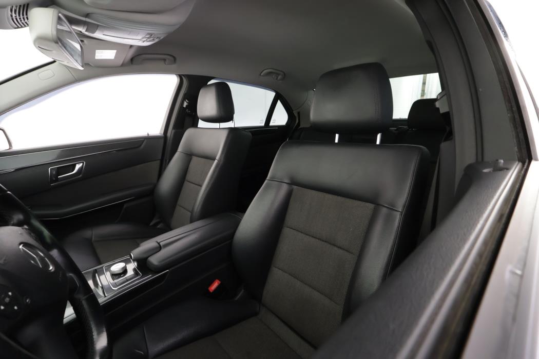 MERCEDES-BENZ E 2012