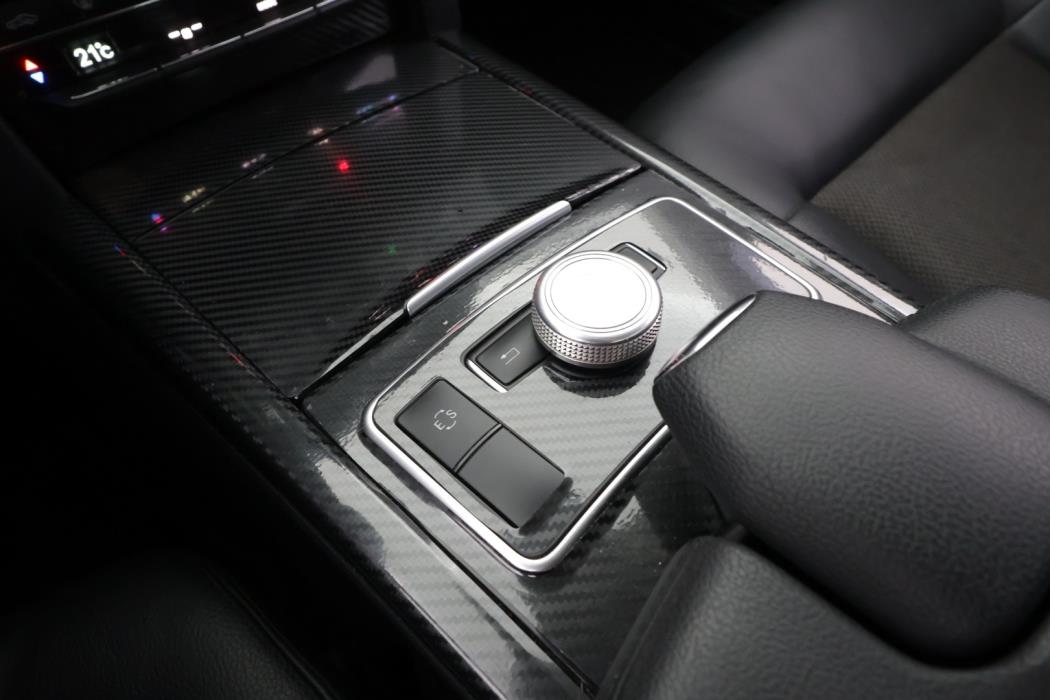 MERCEDES-BENZ E 2012