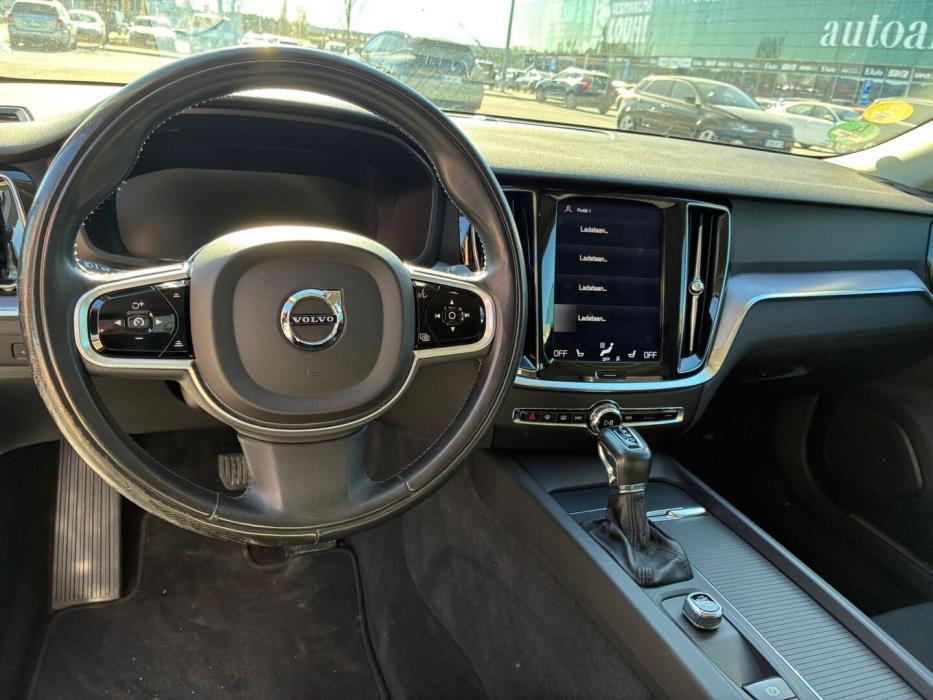 VOLVO V60 2019