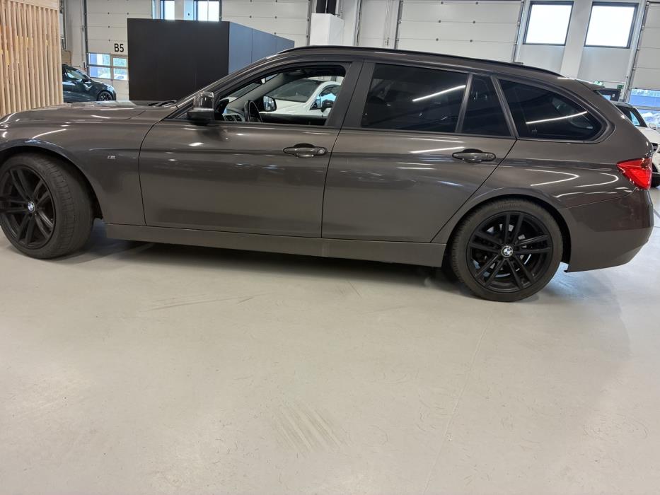 BMW 320 2013