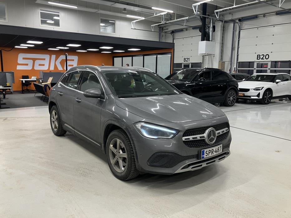 MERCEDES-BENZ GLA 2021