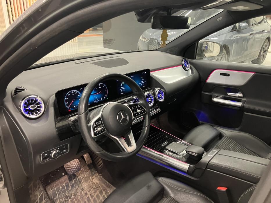 MERCEDES-BENZ GLA 2021