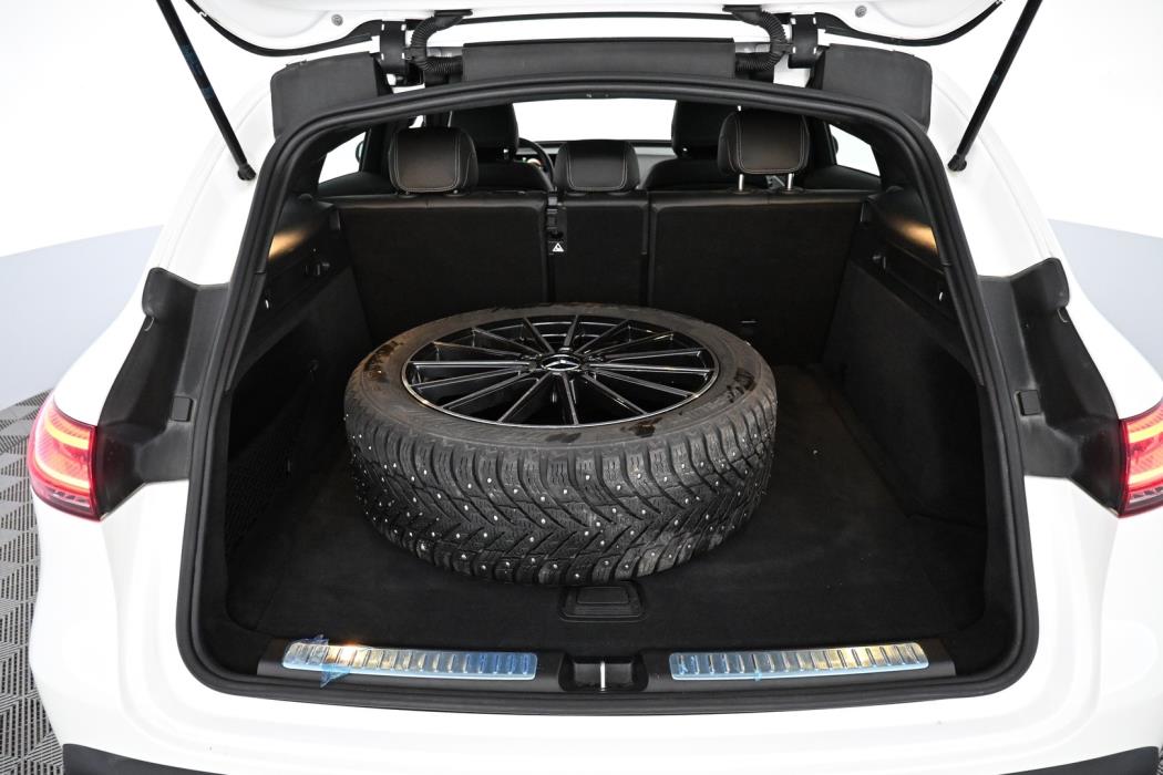 MERCEDES-BENZ EQC 2023