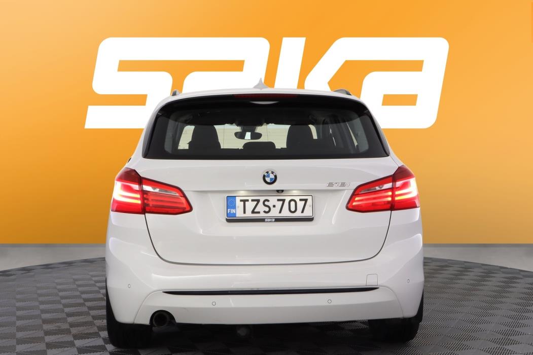 BMW 218 2015