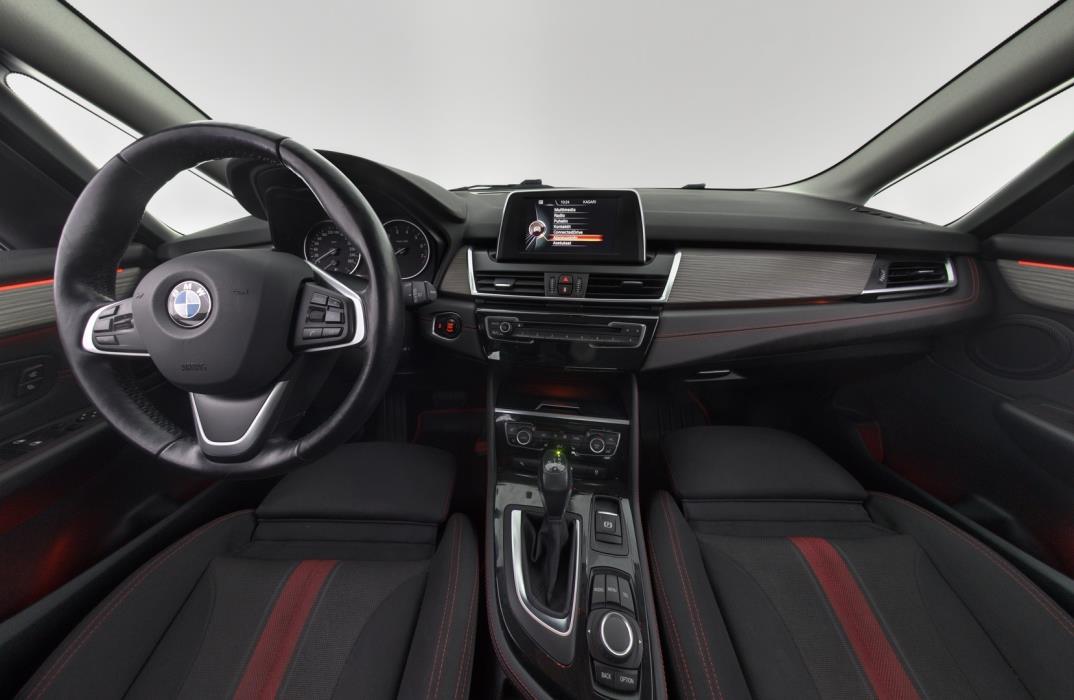 BMW 218 2015