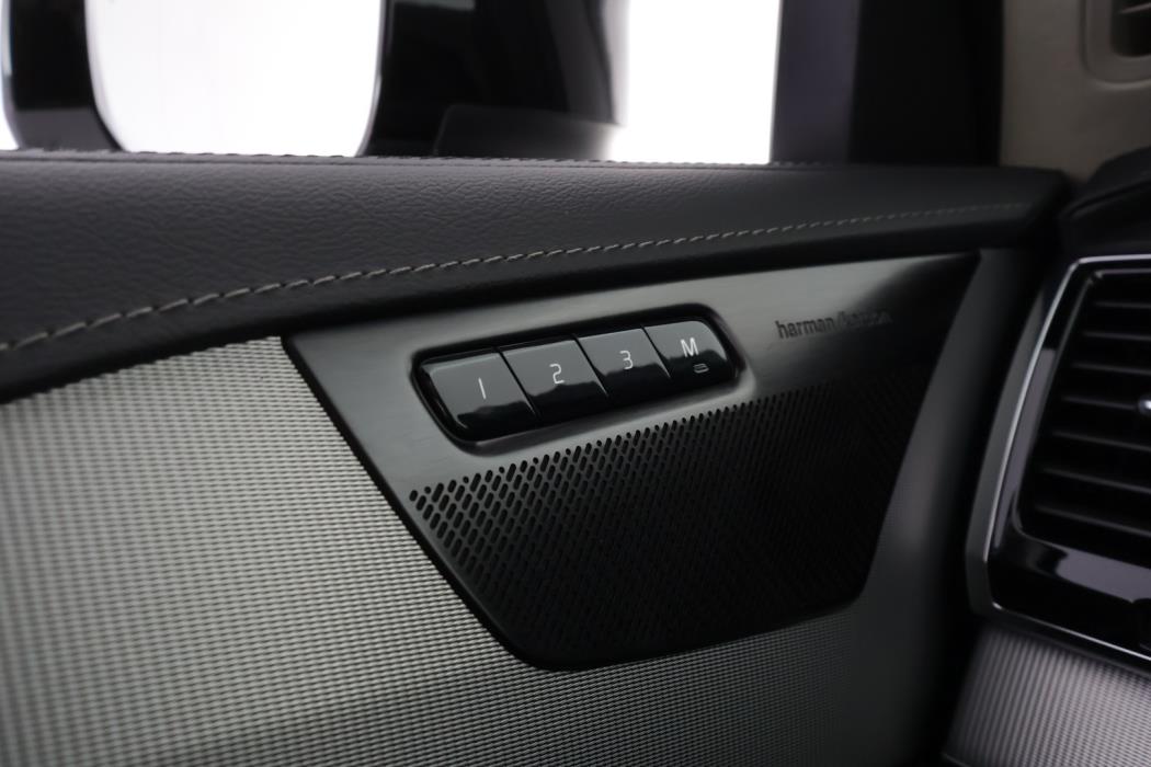 VOLVO XC90 2025
