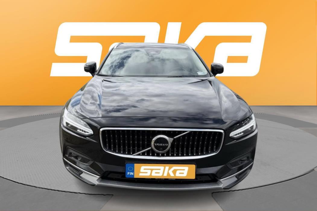 VOLVO V90 Cross Country 2022