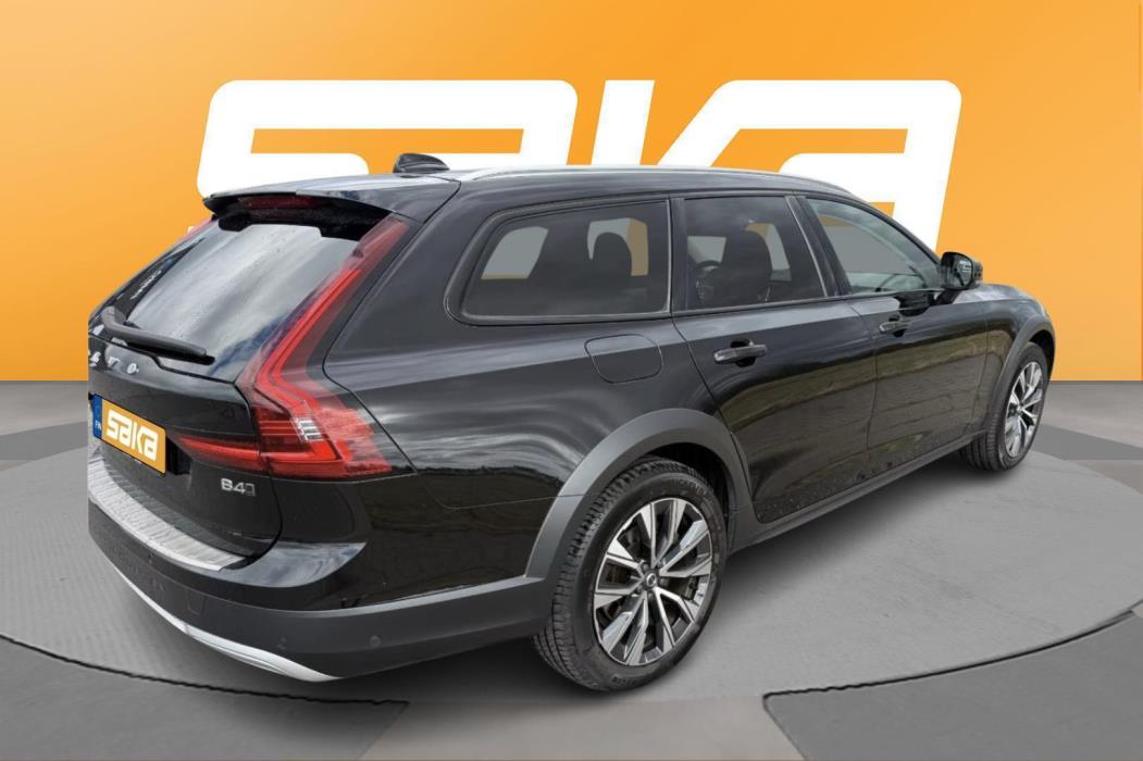 VOLVO V90 Cross Country 2022