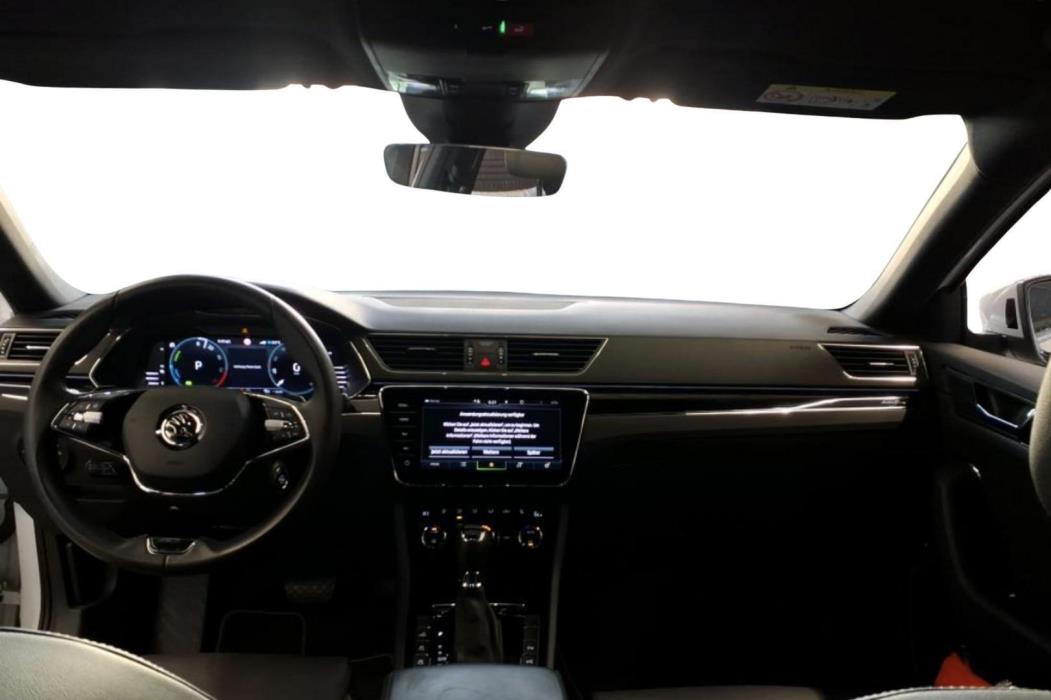 SKODA Superb 2023