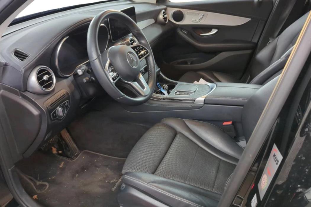 MERCEDES-BENZ GLC 2021