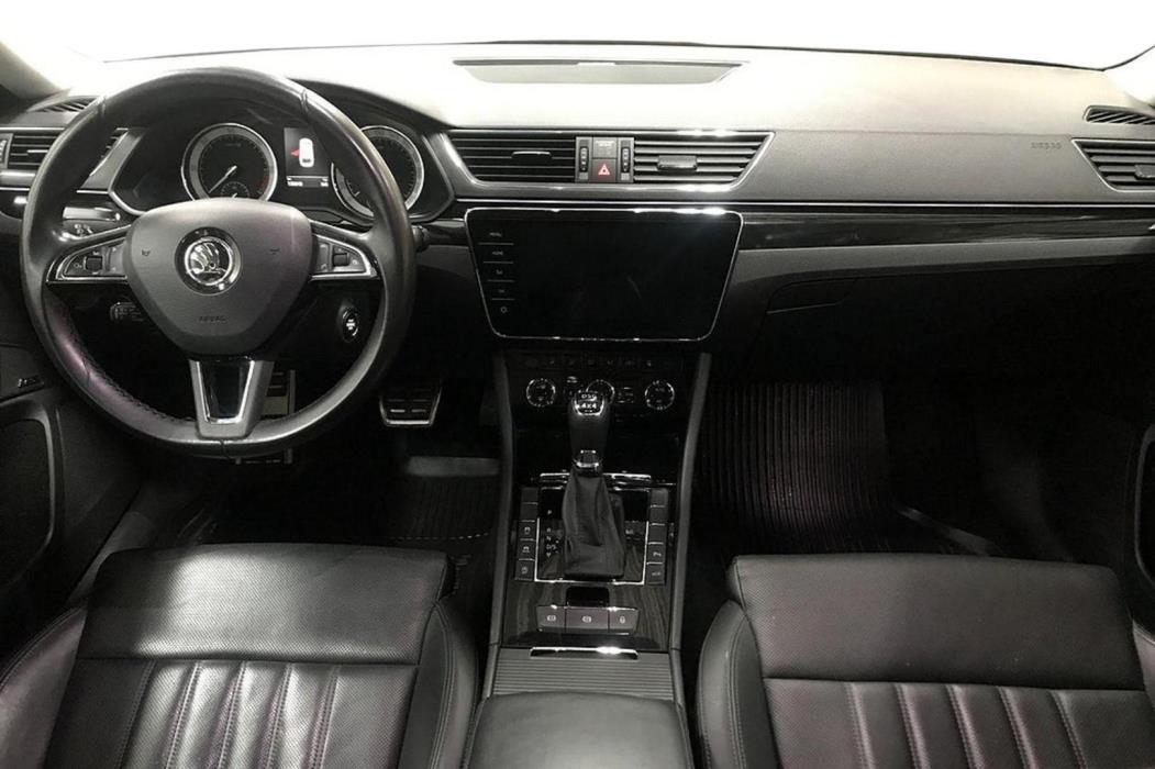 SKODA Superb 2018