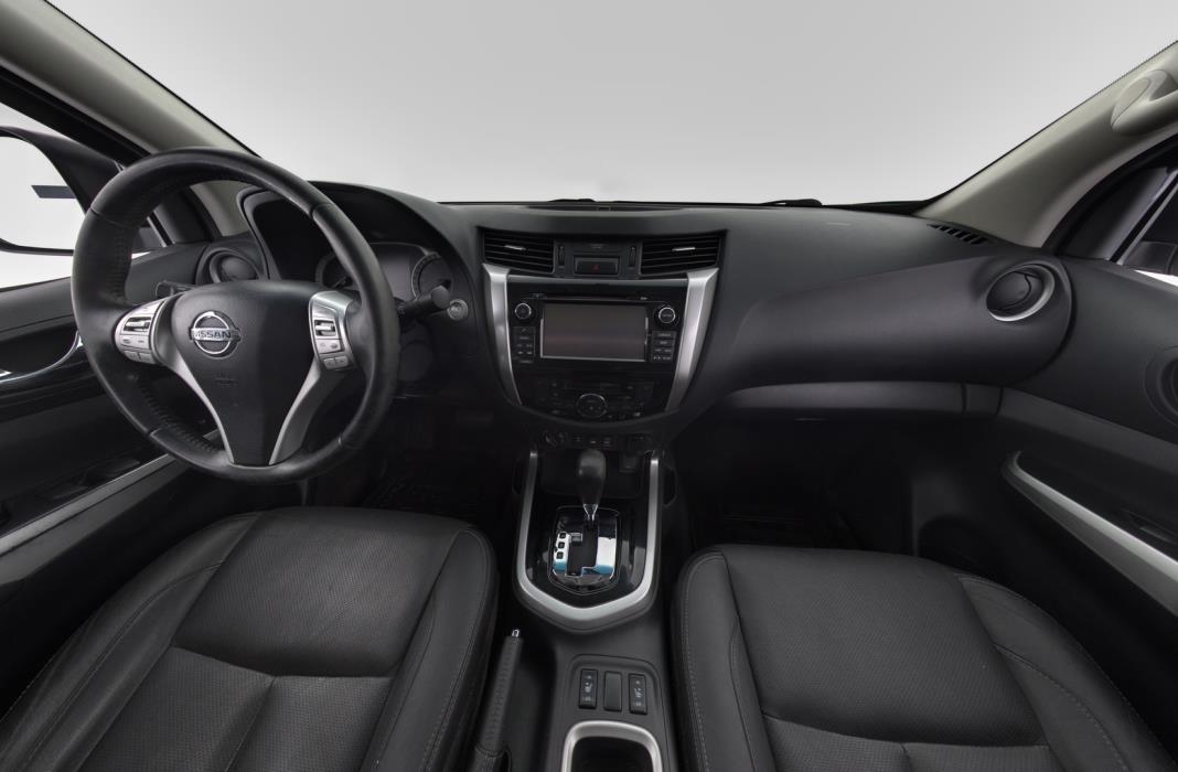 NISSAN Navara 2017