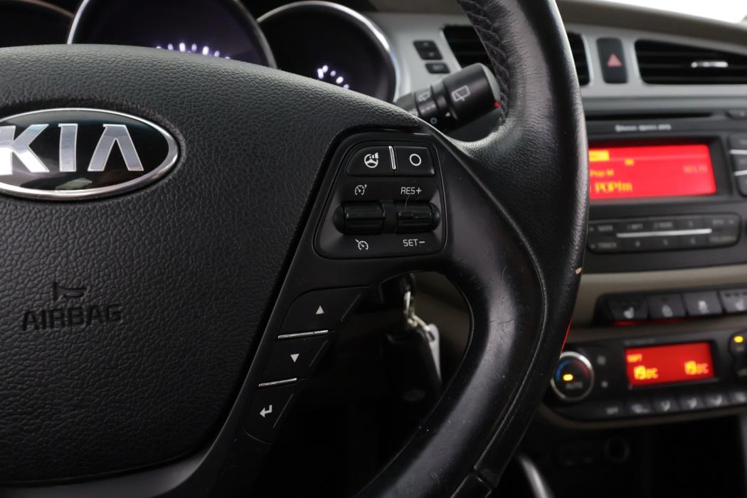 KIA cee'd 2013