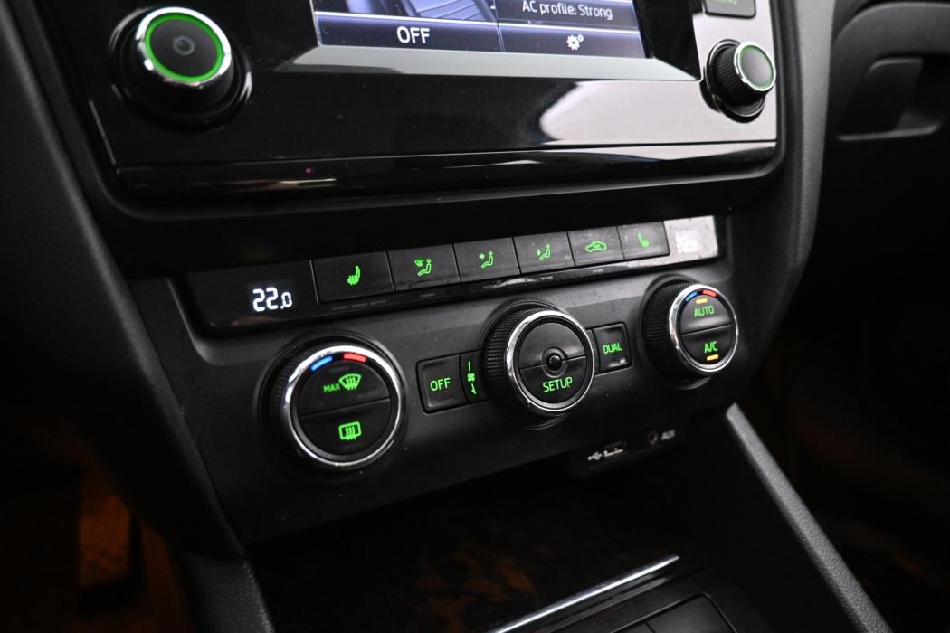 SKODA Octavia 2013