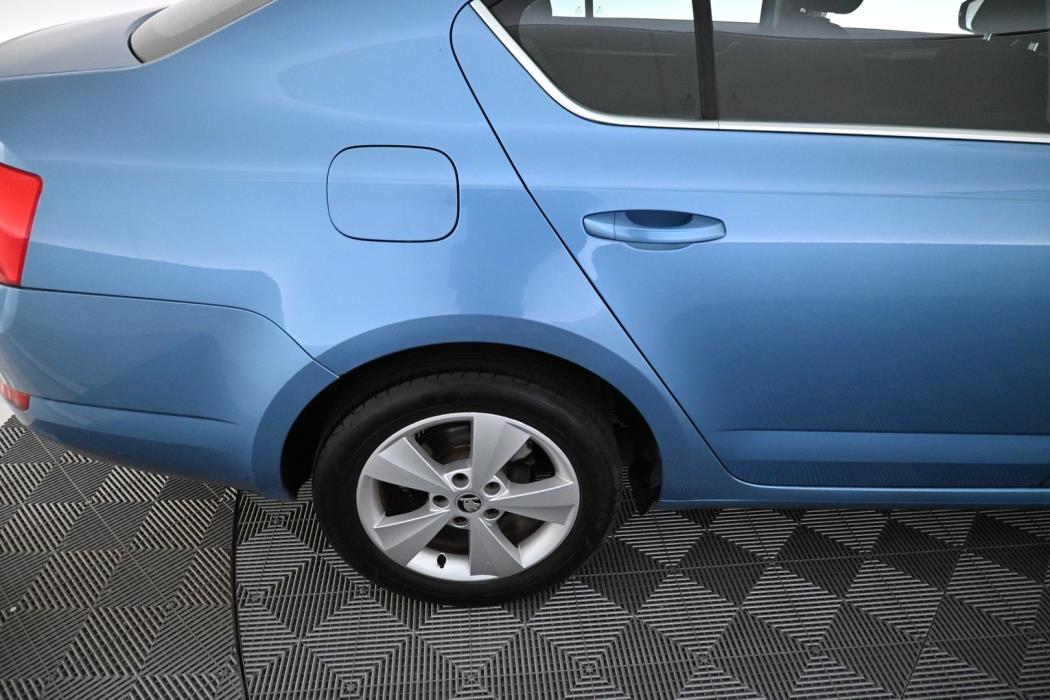 SKODA Octavia 2013