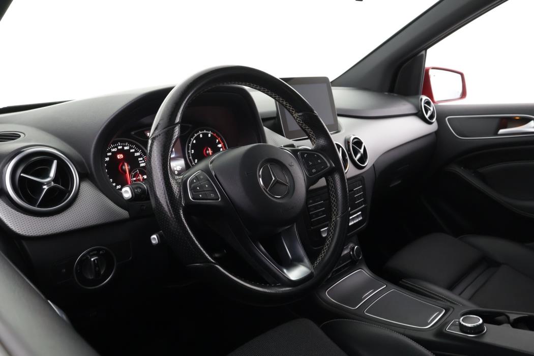MERCEDES-BENZ B 2018