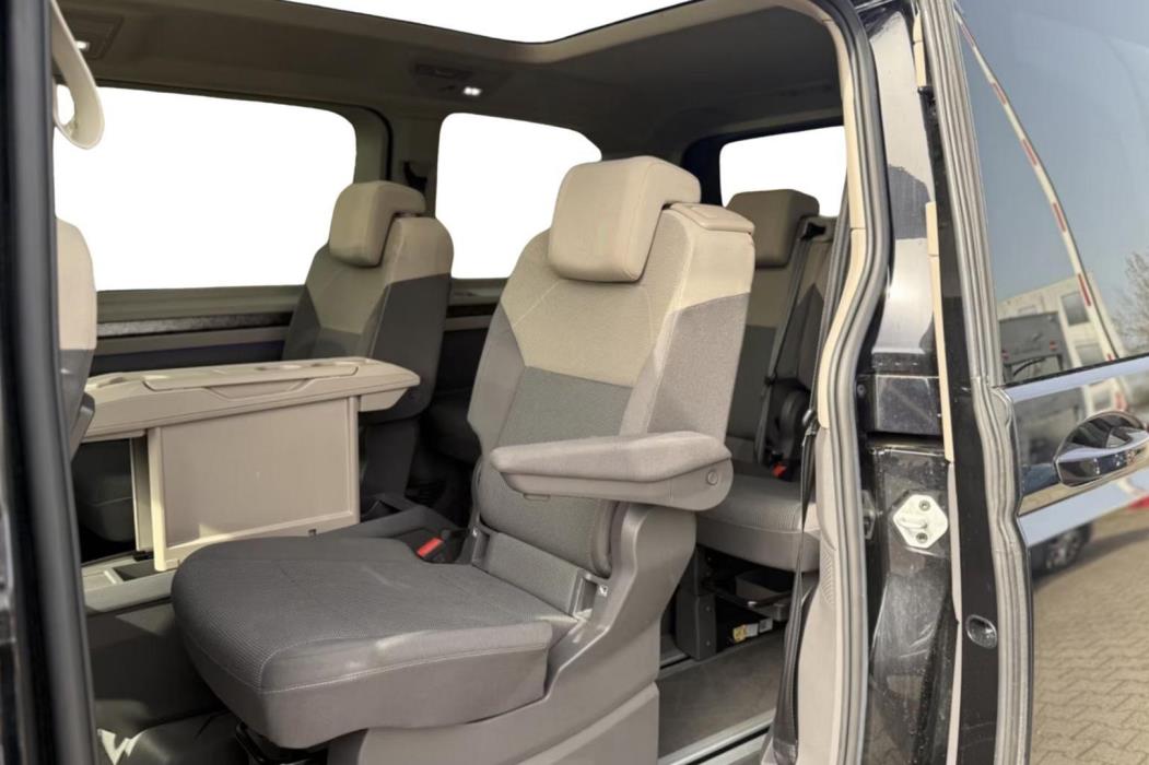 VOLKSWAGEN Multivan 2022