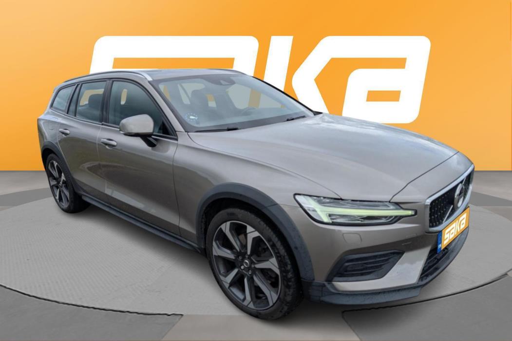 VOLVO V60 Cross Country 2019