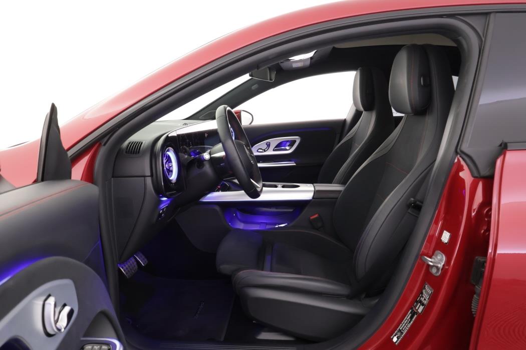 MERCEDES-BENZ CLA 2025